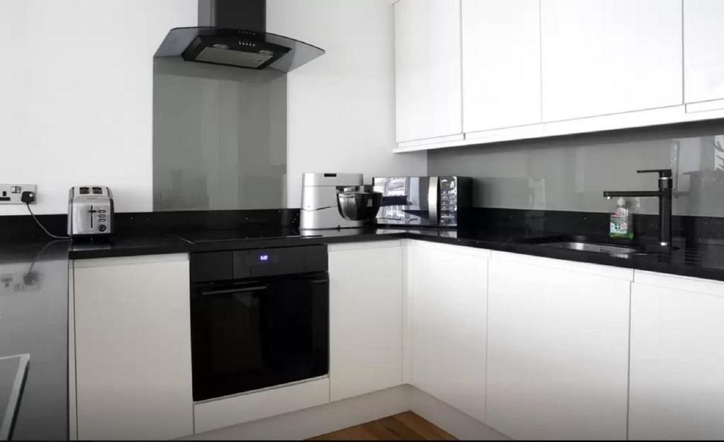 Clamshell Land - Royal Mile Apartment EDI Room photo